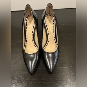 ENZO ANGIOLINI BLACK LEATHER WITH PATENT LEATHER PUMPS SIZE 4
